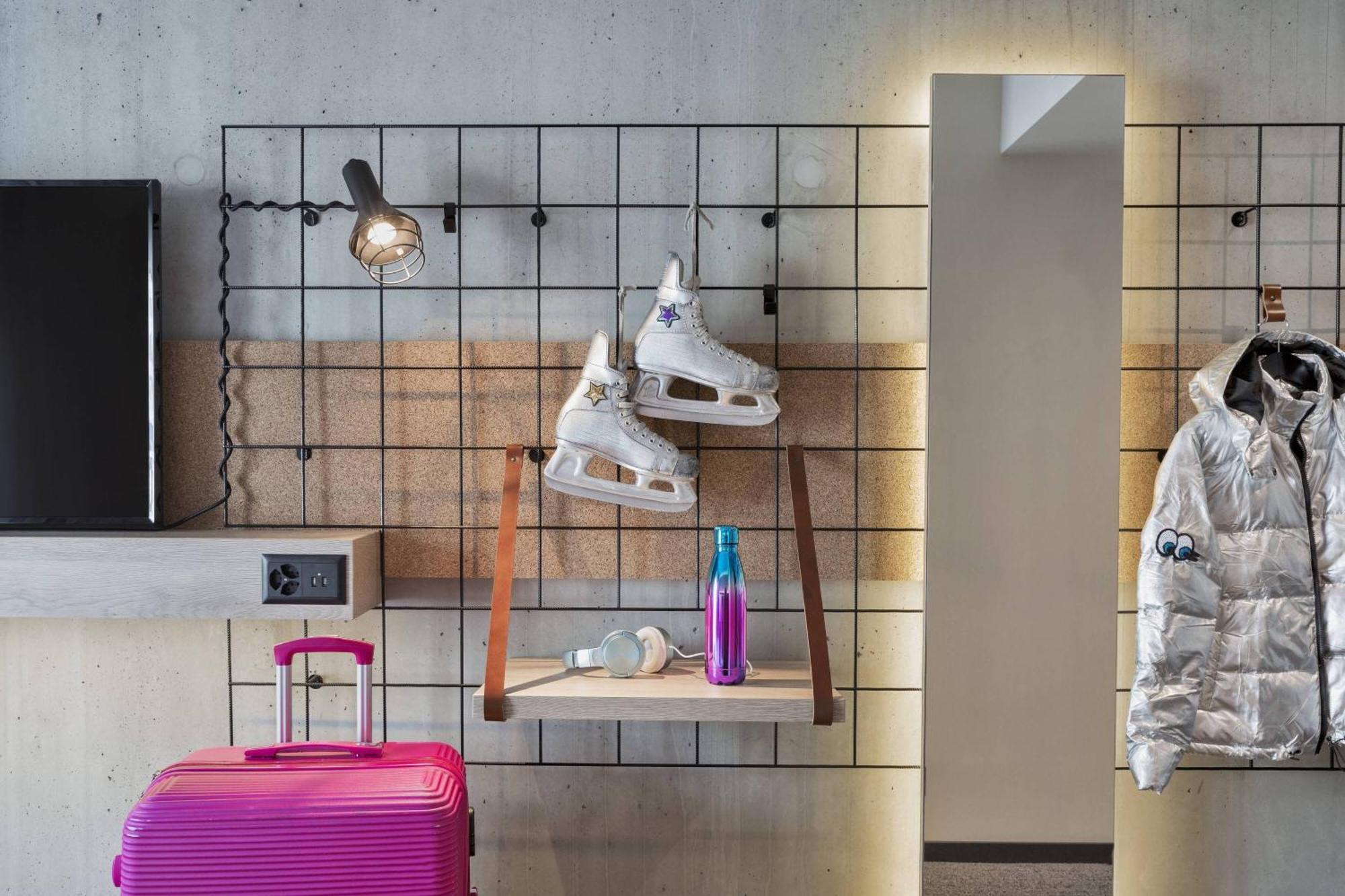Moxy Lausanne City Zewnętrze zdjęcie